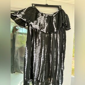Ravina Black & White Tie-Dye Off-Shoulder Cover Up – XL